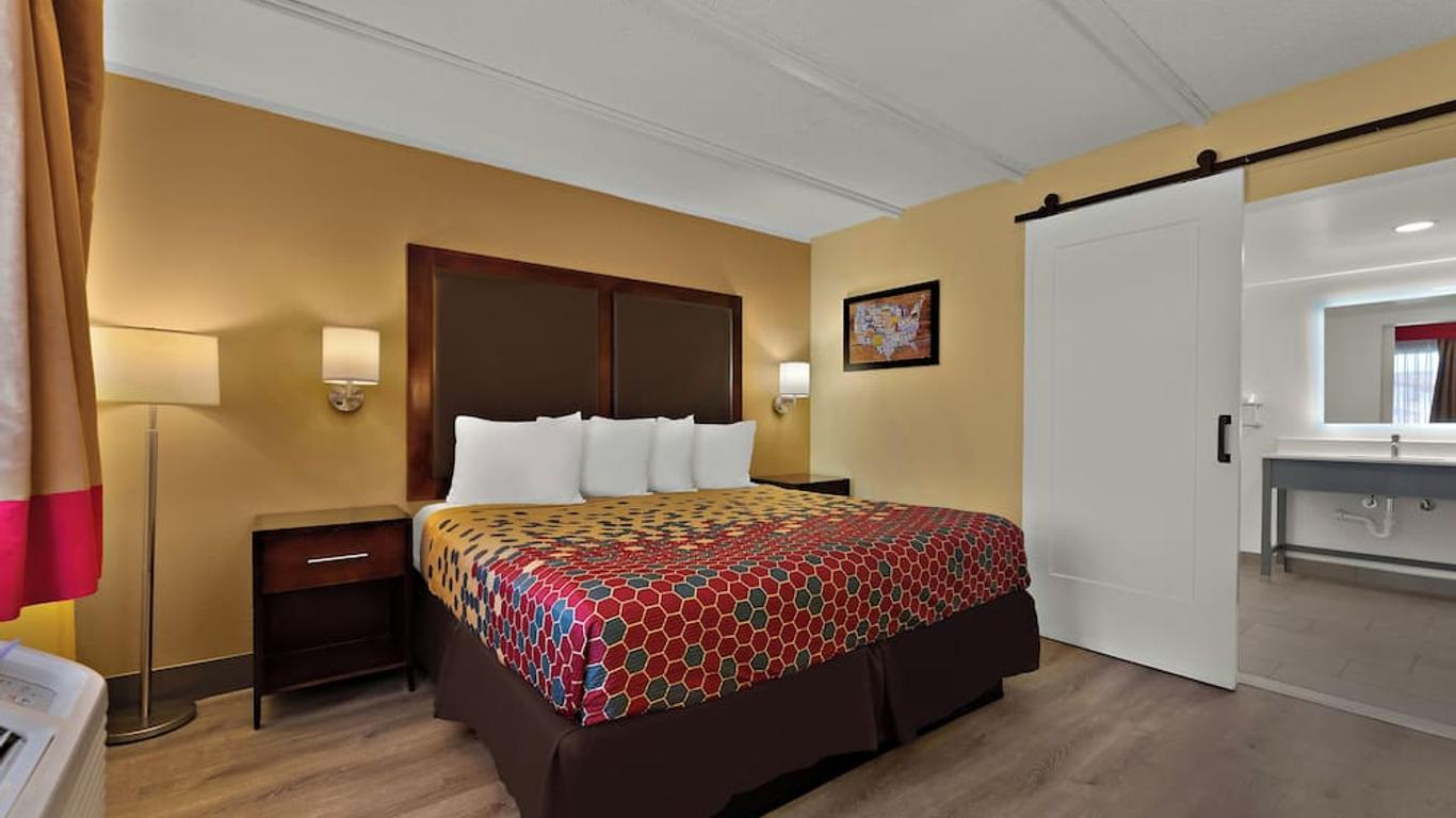 Kings House Motor Hotel