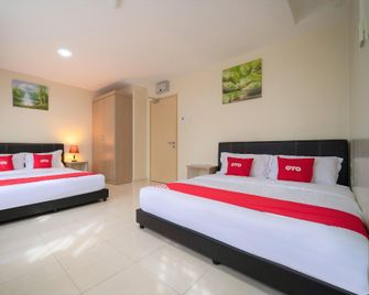 OYO 89831 Sri Sena Hotel - Kangar - Schlafzimmer