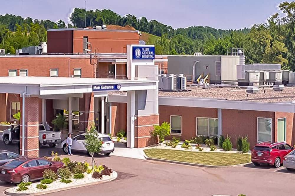 Quality Inn and Suites Caldwell I-77 - Caldwell - Gebouw