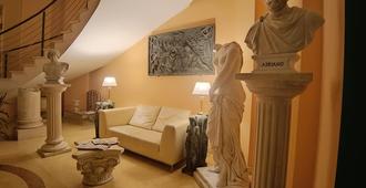 Seccy Hotel Boutique Art & Museum - Fiumicino - Oturma odası
