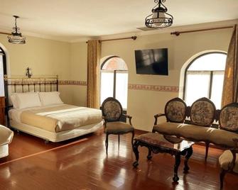 Hostal Colonial - Sucre - Schlafzimmer