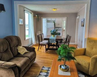 Cottage in a small fishing port - Port Elgin - Living room