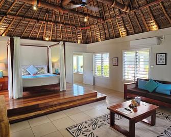 Blue Lagoon Beach Resort - נקולה איילנד - סלון