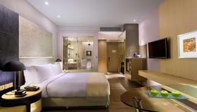 Holiday Inn New Delhi International Airport, An IHG Hotel - New Delhi - Bedroom