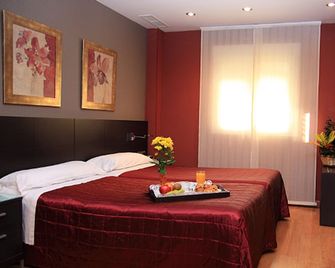 Hotel Villa De Barajas - Madrid - Habitación