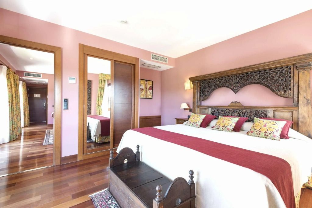 Hotel & Spa Monasterio de Boltana