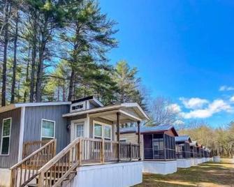 Beautiful Newly Built Cottage (14) - Queensbury - Building
