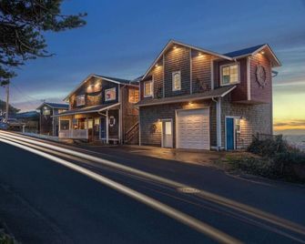 Sand Dollar-Oceanfront balcony, kitchen, fireplace - Lincoln City - Building