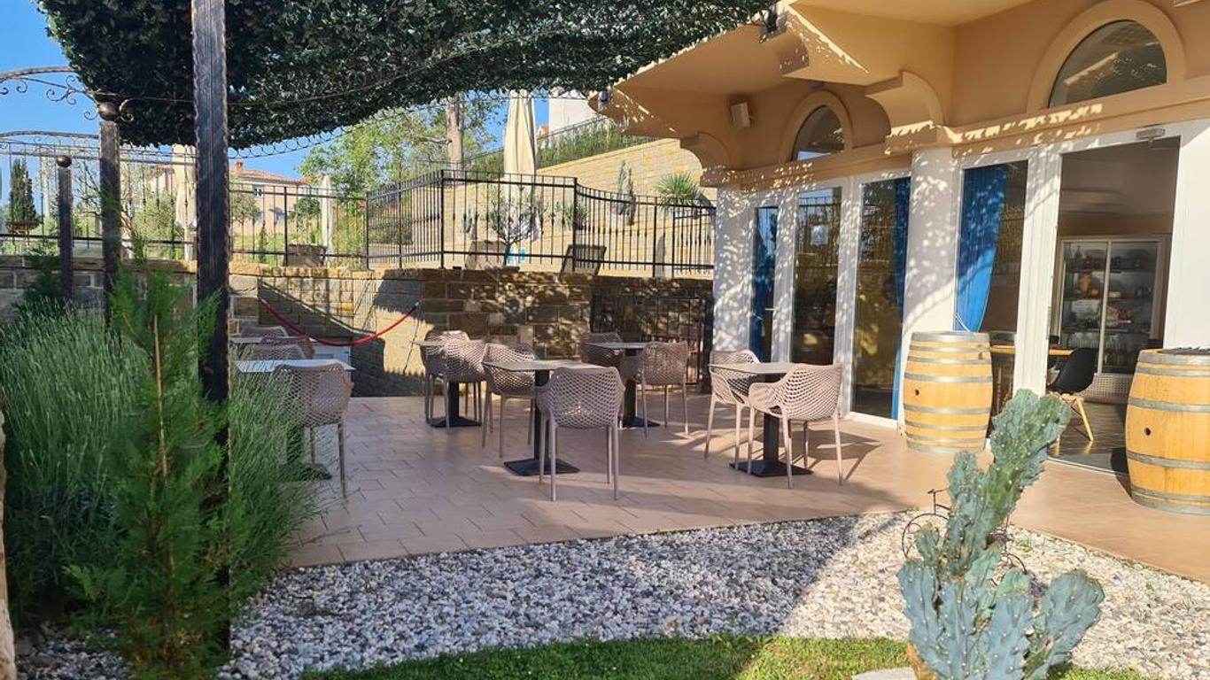 هوتل ستارا سولا - أوليندر ريزورت