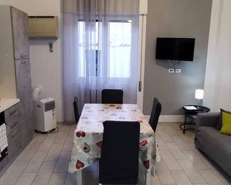 Casa Spiaggia D'oro - Imperia - Essbereich