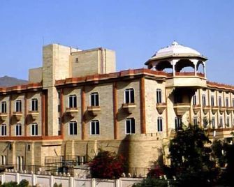 Mansingh Palace, Ajmer - Ajmer - Building