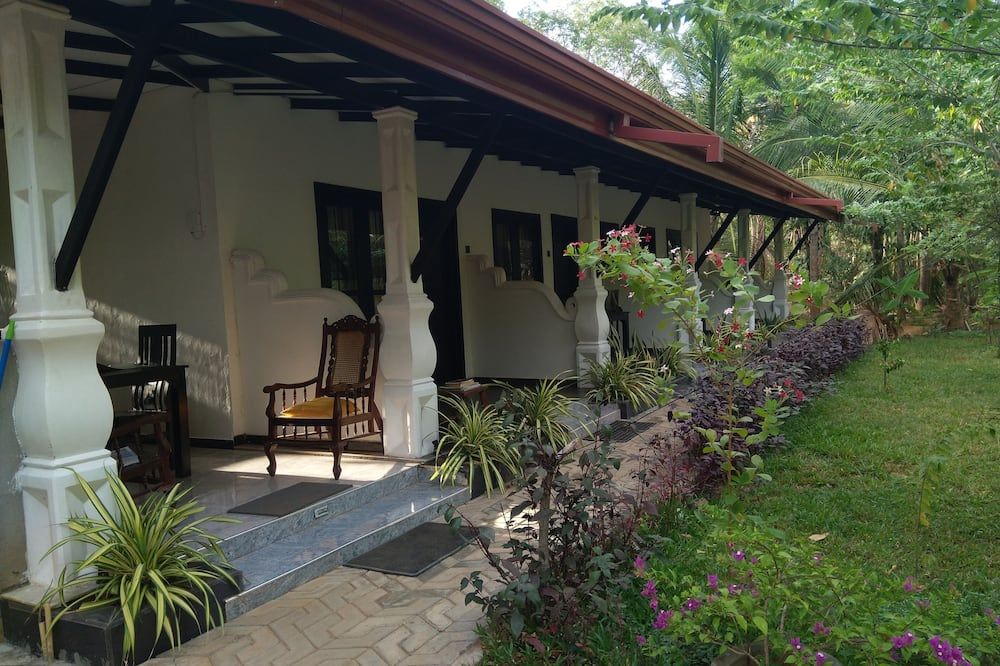 Amron Resort Sigiriya - סיגיריאה - פטיו