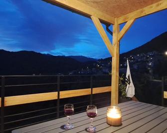 Maison Dans Maquis Corse \'san Bastianu\' - Zicavo - Balcón
