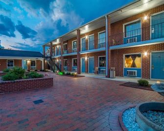 Winton Inn & Suites - Barnwell - Gebäude