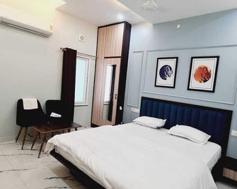 Hotel Kaanjee - Sīkar - Bedroom