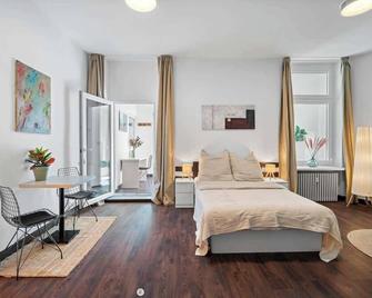 Loftly 5min zu Fuß Charite - 45m2 - Self Check-In - 300mbit - Berlin