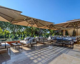 Gloria Golf Resort - Belek - Pátio