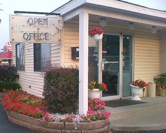 Red Carpet Inn Niagara Falls - Cataratas del Niágara - Edificio