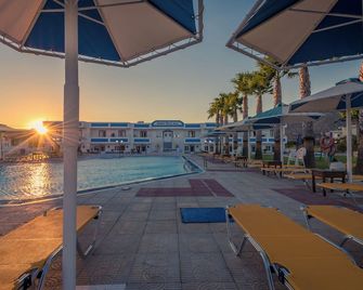 Mammis Beach Hotel - Kardamena - Piscina