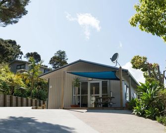 Russell Top 10 Holiday Villas - Russell - Building