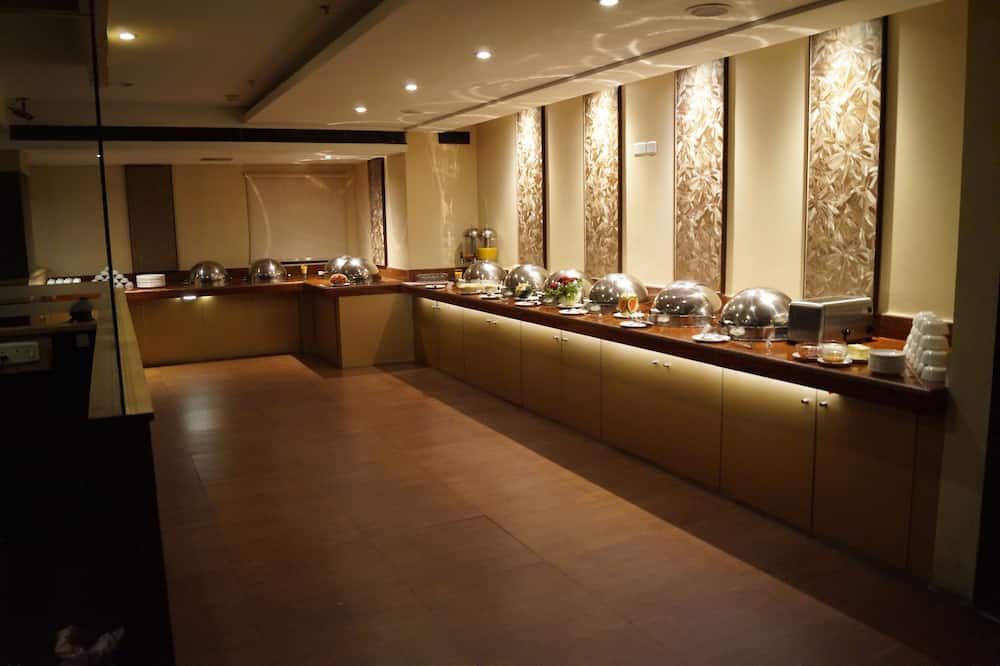 Hotel Winsar Park - Visakhapatnam - Buffet