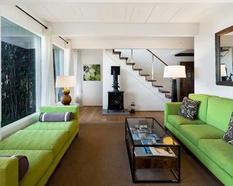 Luxury Upcountry Retreat With Breathtaking Views! - Makawao - Living room