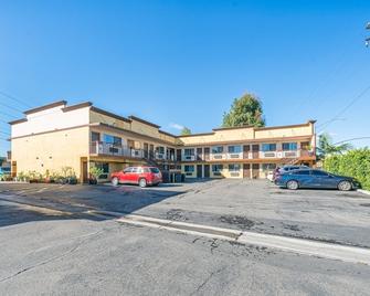 Starlight Inn South El Monte - South El Monte - Gebäude