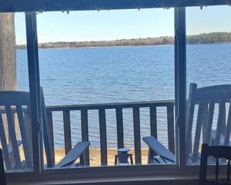 Pine Cottage at Heron Ledge - Plattsburgh - Balcony