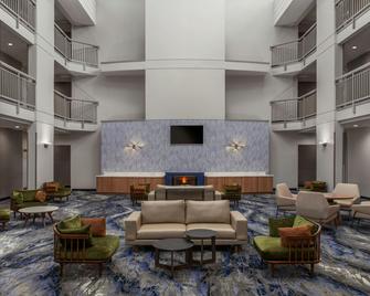 Fairfield Inn & Suites by Marriott Oakland Hayward - Hayward - Lounge
