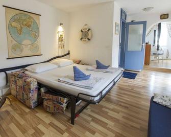 Captain Marino apartments - Piran - Bedroom