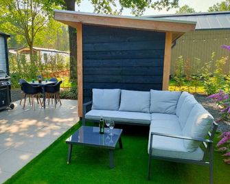 Veluws Chalet Ideaal voor wandelaars en fietsers! - Epe - Innenhof