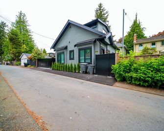 New laneway house near Airport, downtown, UBC - Vancouver - Building