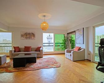 Zamalek X Hostel - Cairo - Living room