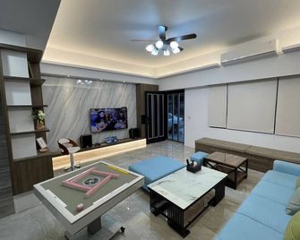 Hualai Hujia Homestay - Magong - Pokój dzienny