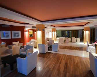 Family Hotel La Luna - Novalja - Lounge