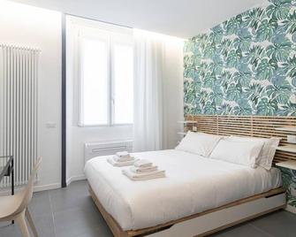 Italianway - Taramelli 60 - Milano - Camera da letto