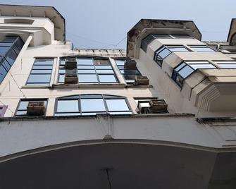 Hotel Sriyash Regency - Bhāgalpur - Building