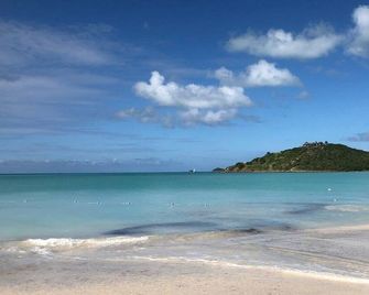 Beautiful South Finger Villa - John Hughes - Plaża