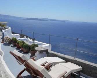 Rimida Villas - Oia - Balcón