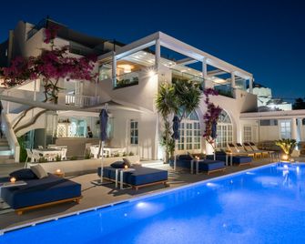 أريسانا سبا هوتل آند سويتس - فيرا - حوض السباحة