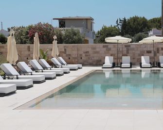 Salento Winery Lodge - San Pietro in Bevagna - Piscina