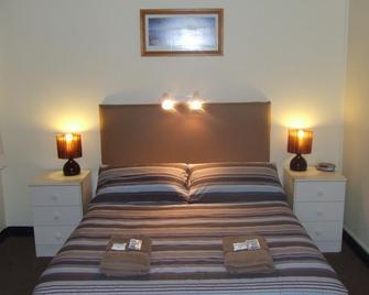 Aquarius Motel Belmont - Belmont - Bedroom