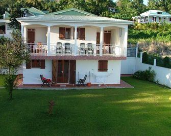 exceptional view of the saintes archipelago - Trois-Rivières - Edificio