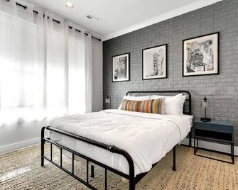 Lux Nashville Retreat 12 Beds Games Bar - Nashville