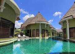Villa Seminyak Estate & Spa - By Astadala - Denpasar - Bể bơi
