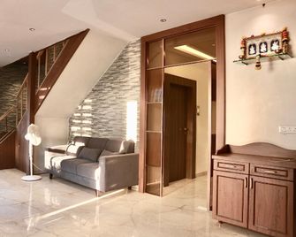 Hotel Lake View Residency - Mumbai - Aula
