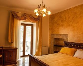 Il Casale Della Regina - Arpino - Habitación