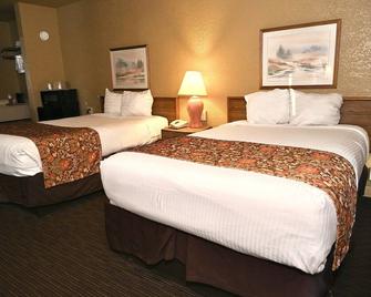 Fortune Inn & Suites - Newport - Bedroom