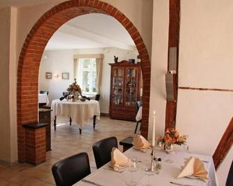 Motel Højmølle Kro - Eskilstrup - Comedor