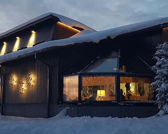 سانتاز إيغلوس أركتيك سيركل - روفانيمي - مبنى